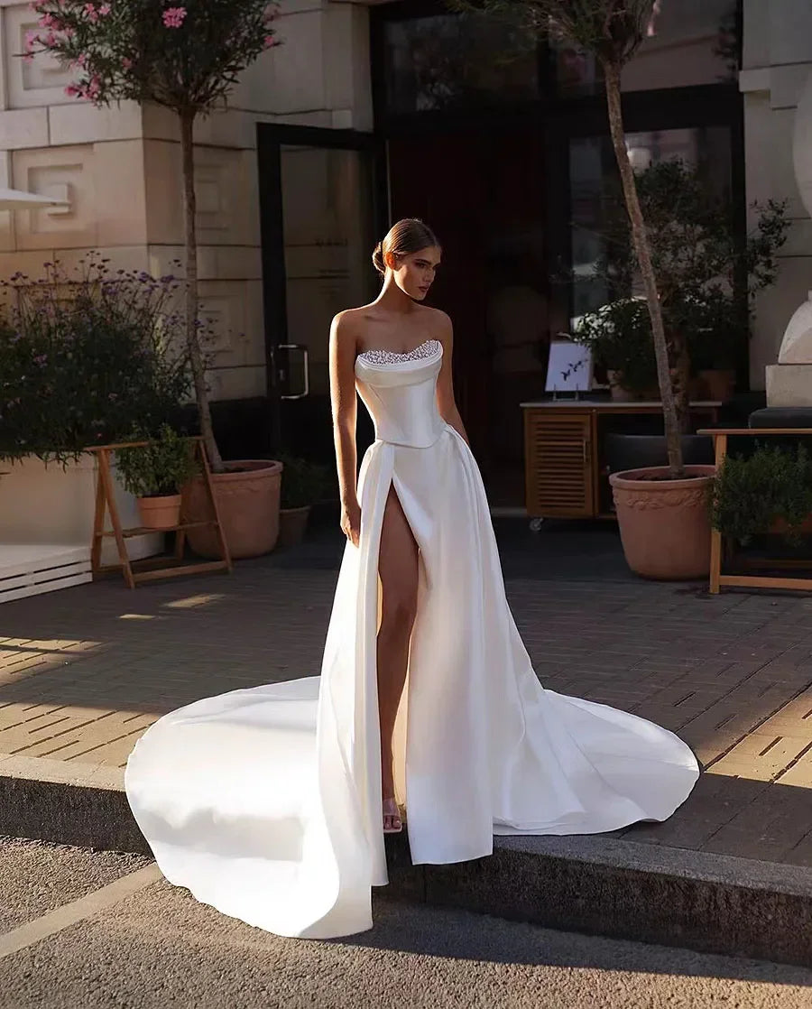 Majestic Pearl-Infused Bridal Gown